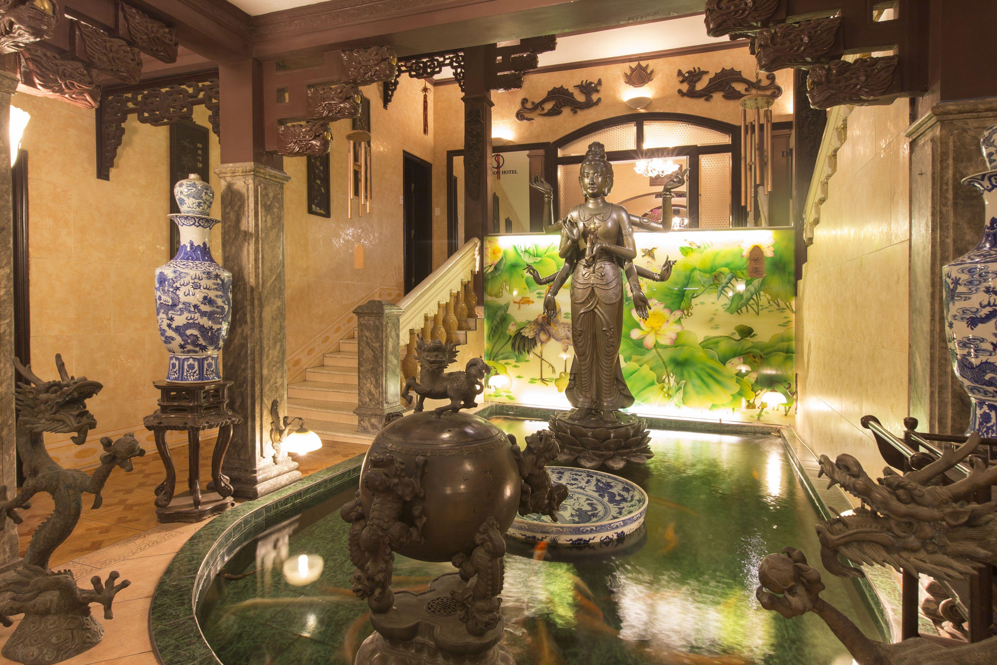 Dragon Hotel, Hanoi